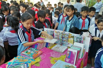 Quyết định phê duyệt Danh mục sách giáo khoa lớp 1 , lớp 6 sử dụng trong các cơ sở giáo dục phổ thông trên địa bàn tỉnh Kiên Giang từ năm học 2021-2022