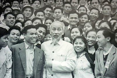 Xây dựng, rèn luyện đạo đức cách mạng theo tư tưởng Hồ Chí Minh