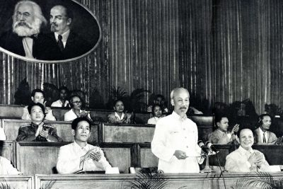 Tự phê bình và phê bình theo tư tưởng Hồ Chí Minh