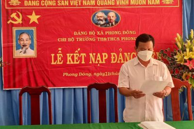 Lễ kết nạp Đảng viên mới vào dịp toàn Đảng bộ tỉnh Kiên Giang đang chào mừng sự kiện lịch sử quan trọng