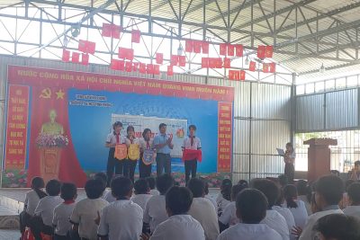 Xây dựng tình bạn đẹp, nói không với bạo lực học đường